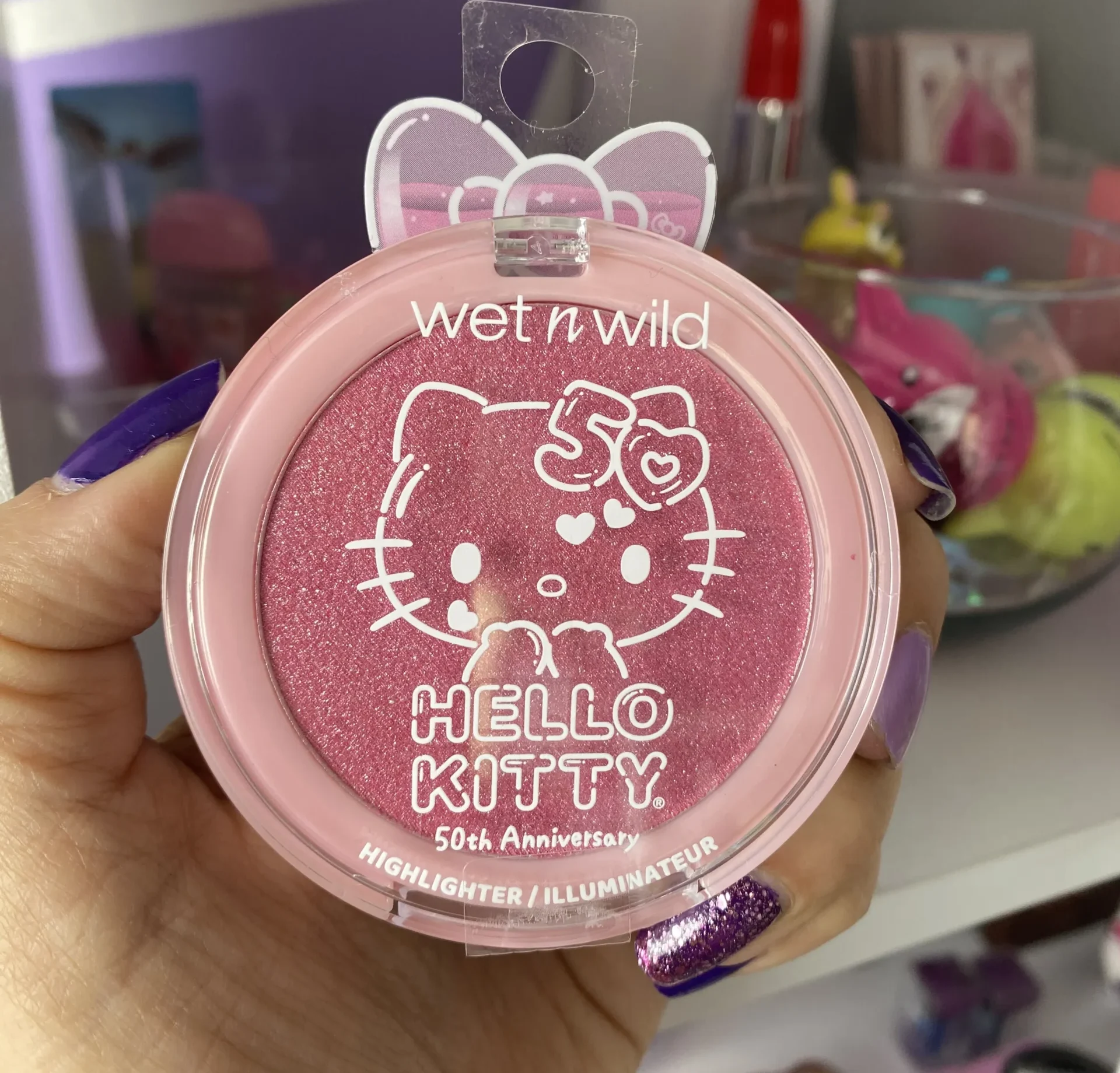 Rubor Satinado Hello Kitty  Aniversario 50-Importado